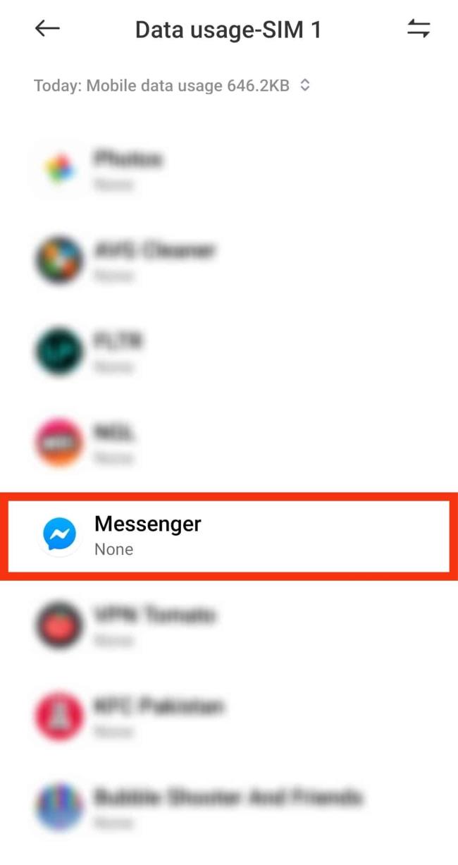 Прокрутіть вниз до Messenger