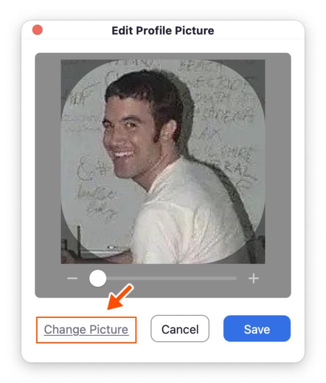 Pisac pokazuje kako u prozoru za uređivanje slike profila možete kliknuti Promijeni sliku i odabrati novu sliku koju želite koristiti.